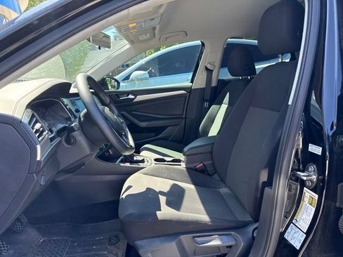 Used 2019 Volkswagen Jetta S w/ Driver Assistance Package FWD image 5