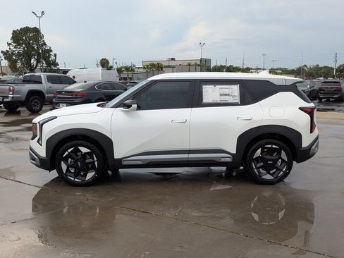 New 2027 Kia Seltos S FWD image 5