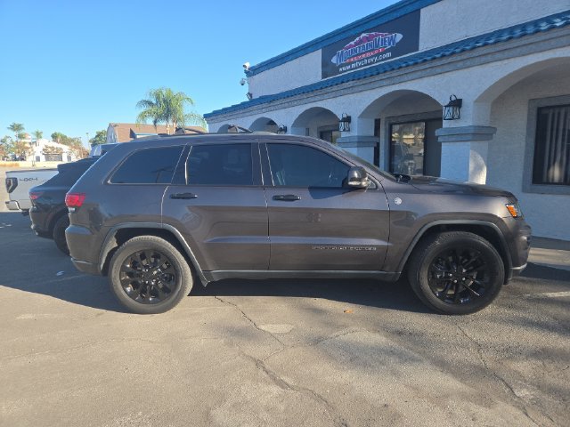 Used 2020 Jeep Grand Cherokee Limited AWD/4WD image 2
