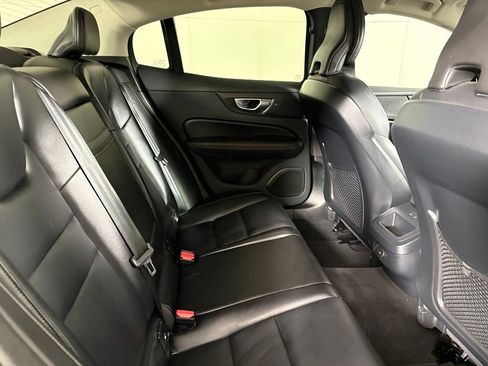 Used 2024 Volvo S60 B5 Core FWD image 17