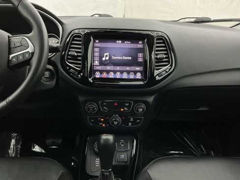 Used 2021 Jeep Compass Limited AWD/4WD image 29