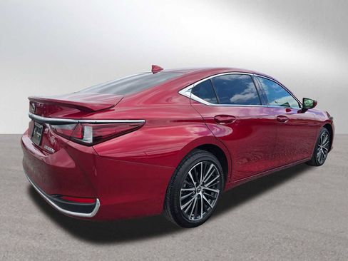 Used 2025 Lexus ES 300h w/ Premium Package FWD image 3