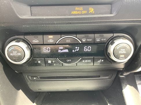Used 2015 MAZDA MAZDA3 i Touring w/ Technology Package FWD image 24