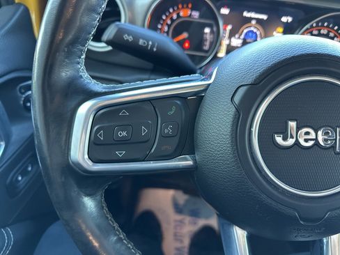 Used 2021 Jeep Wrangler Unlimited Sahara image 65