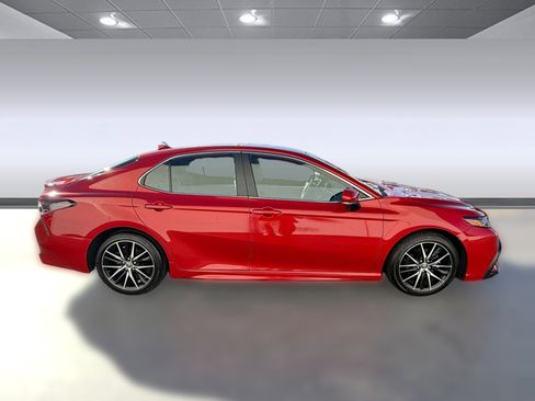 Certified 2023 Toyota Camry SE image 7