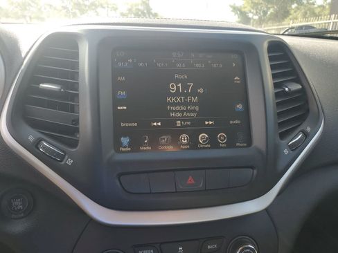Used 2014 Jeep Cherokee Limited AWD/4WD image 15