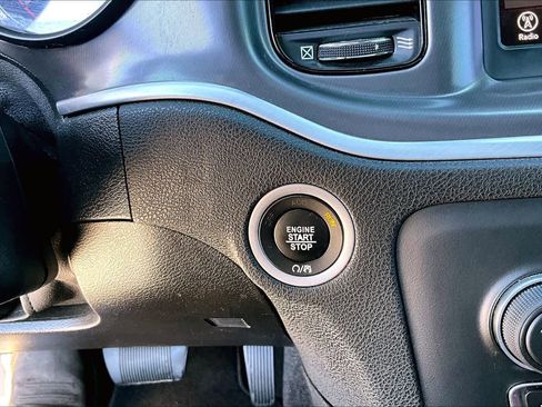 Used 2020 Dodge Charger SXT w/ Blacktop Package image 32