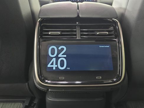 Used 2022 Rivian R1T Adventure image 28