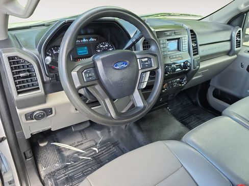 Used 2021 Ford F250 XL w/ Power Equipment Group RWD image 10