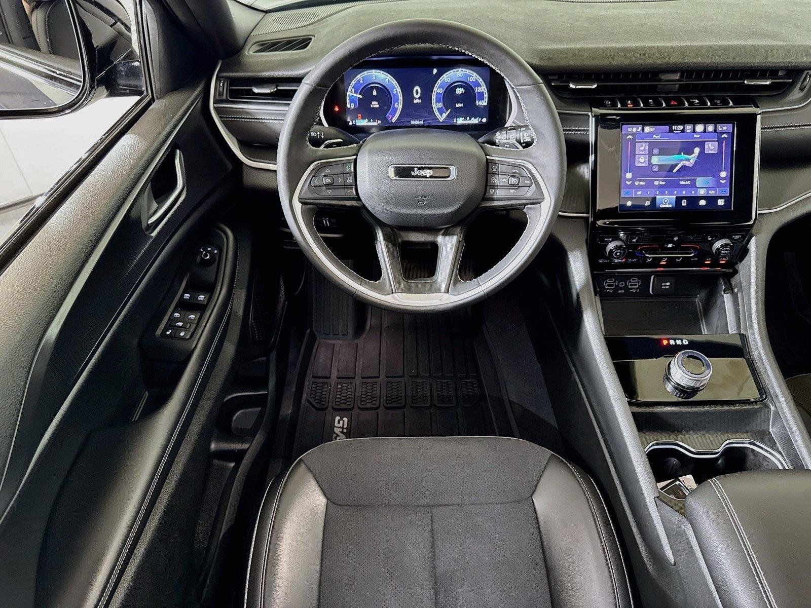 Used 2025 Jeep Grand Cherokee L Altitude RWD image 20