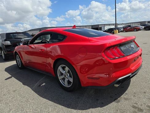 Used 2020 Ford Mustang Coupe image 3