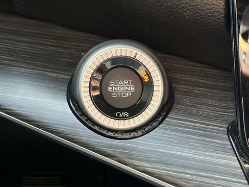 Used 2023 Jeep Wagoneer Series II w/ Flexible Seating Group image 38