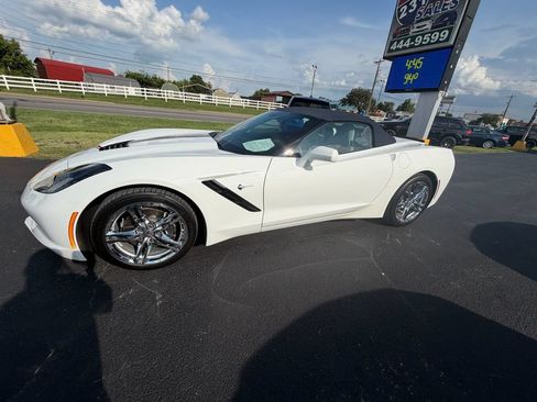 Used 2016 Chevrolet Corvette Stingray Convertible RWD image 7