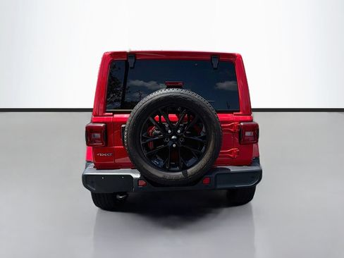 Used 2021 Jeep Wrangler Unlimited Sahara w/ Cold Weather Group AWD/4WD image 6