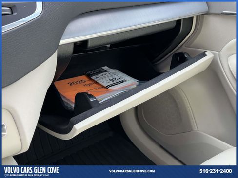 Certified 2025 Volvo XC90 B5 Core w/ Protection Package Premier image 34