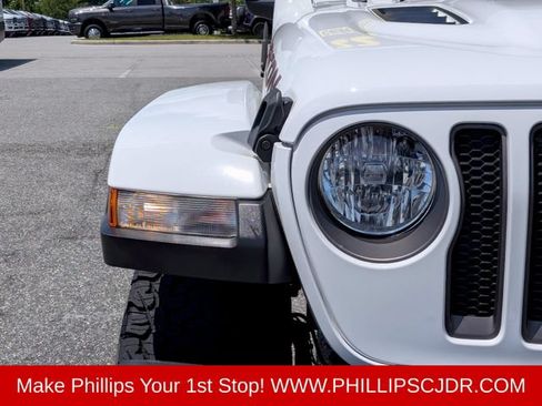 Used 2022 Jeep Wrangler Unlimited Rubicon AWD/4WD image 9