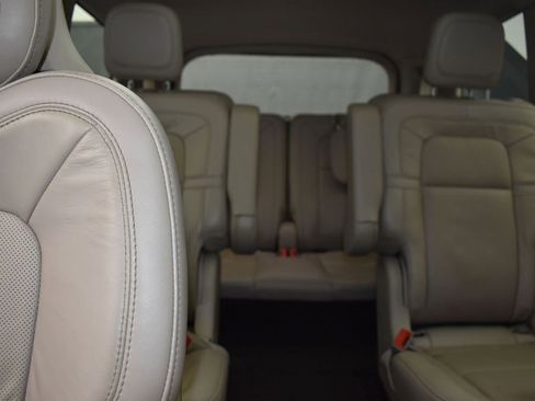 Used 2023 Lincoln Aviator Reserve w/ Equipment Group 201A image 29