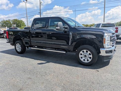 Used 2024 Ford F250 XLT image 8