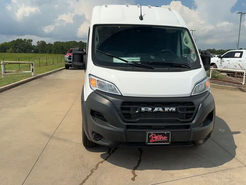 New 2025 RAM ProMaster 2500 image 4