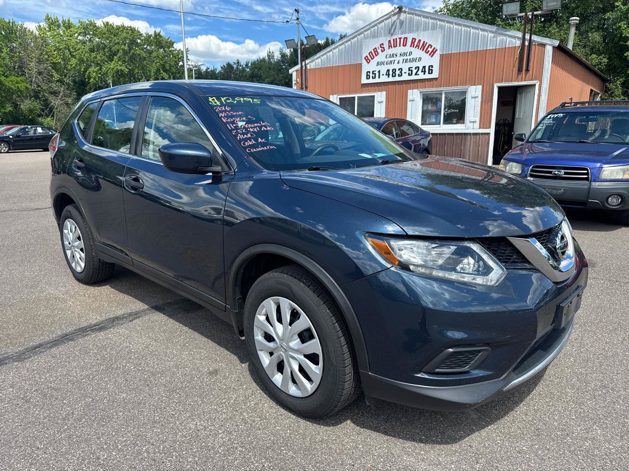Used 2016 Nissan Rogue S AWD/4WD image 3