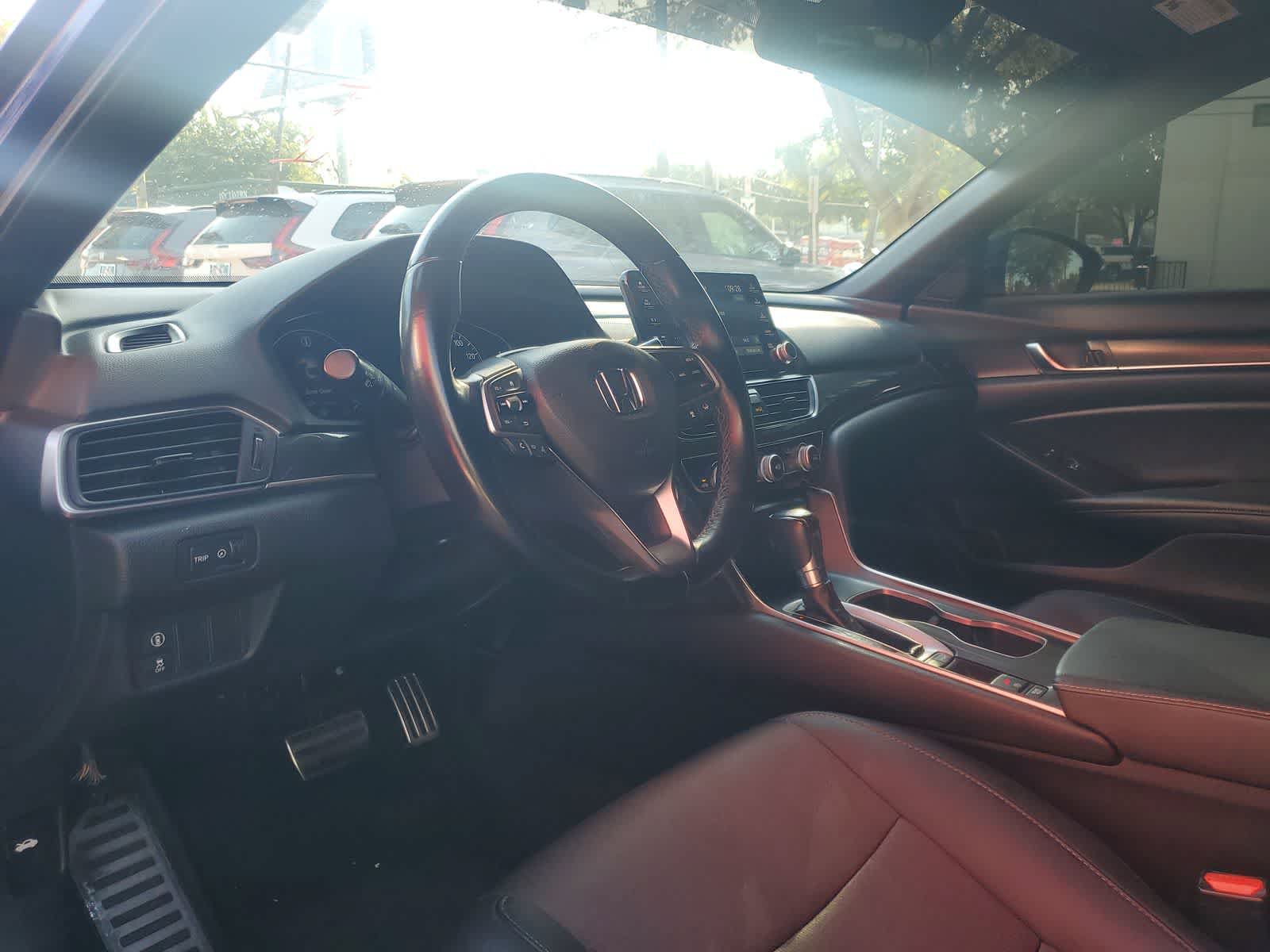 Used 2020 Honda Accord Sport image 2