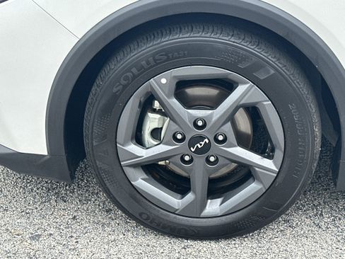 Used 2025 Kia K4 FWD image 11