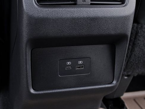 Used 2021 Nissan Rogue SV w/ Premium Package image 40