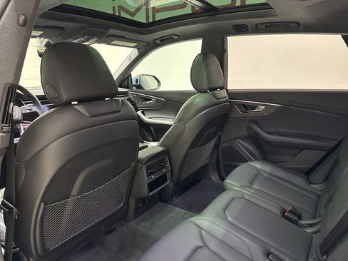 Used 2023 Audi Q8 Prestige w/ Prestige Package image 40