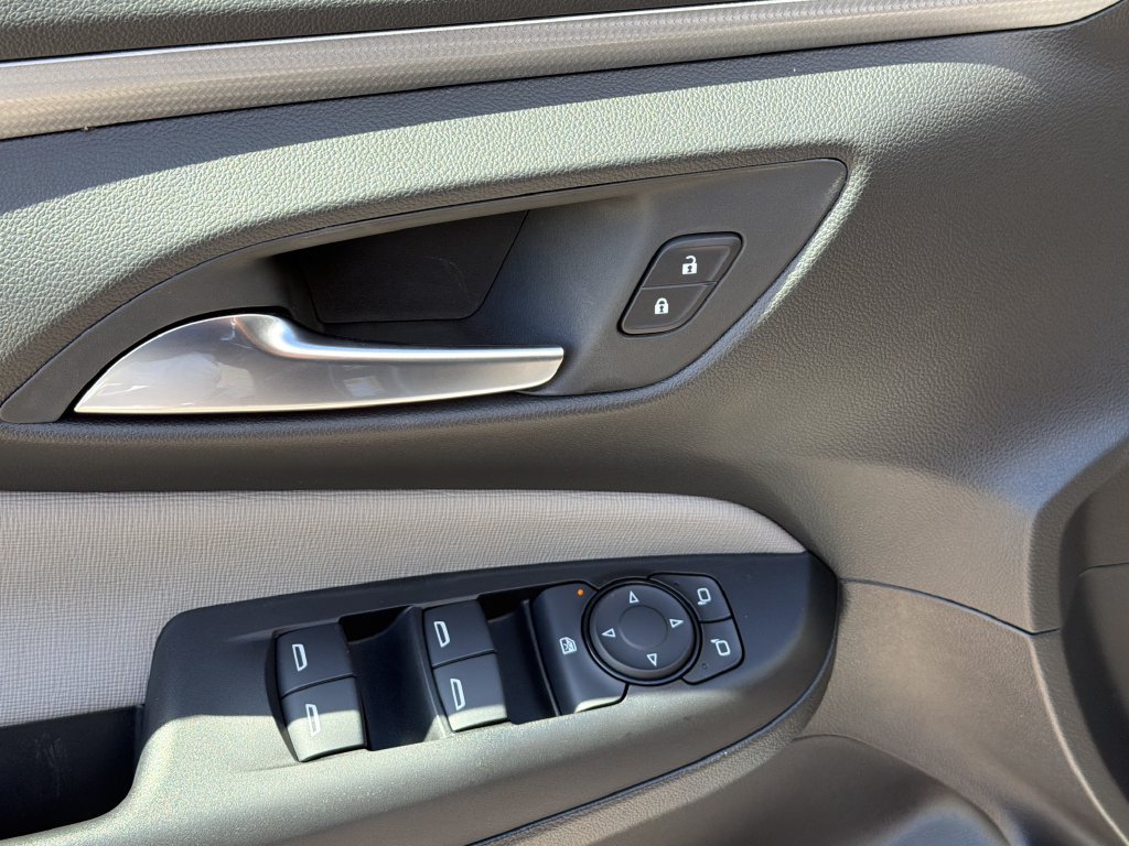 New 2026 Buick Envista Sport Touring FWD image 22