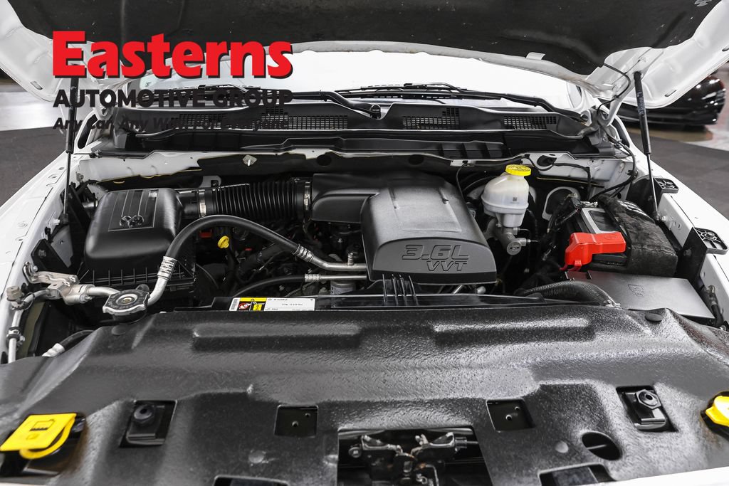 Used 2024 RAM 1500 Classic SLT AWD/4WD image 9