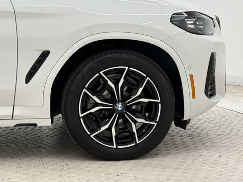 Certified 2025 BMW X4 xDrive30i w/ Premium Package AWD/4WD image 12