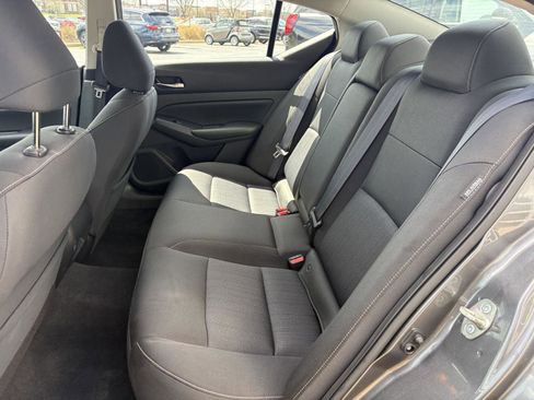Used 2021 Nissan Altima 2.5 S AWD/4WD image 19