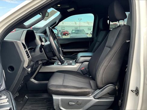 Used 2021 Ford Expedition XLT image 34