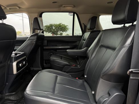 Used 2023 Ford Expedition Max XLT RWD image 28