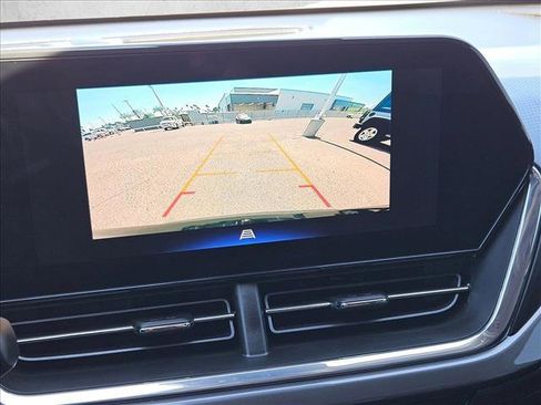 Used 2024 Chevrolet Trax ACTIV w/ Sunroof Package FWD image 15