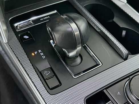 Used 2024 MAZDA CX-90 Plug-In Hybrid w/ Premium Pkg image 25