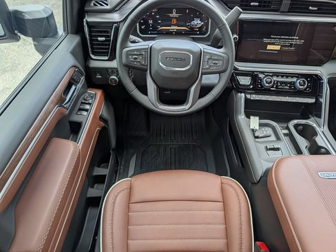 New 2026 GMC Sierra 2500 Denali Ultimate AWD/4WD image 13