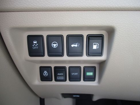 Used 2020 Nissan Rogue SL w/ Premium Package AWD/4WD image 31