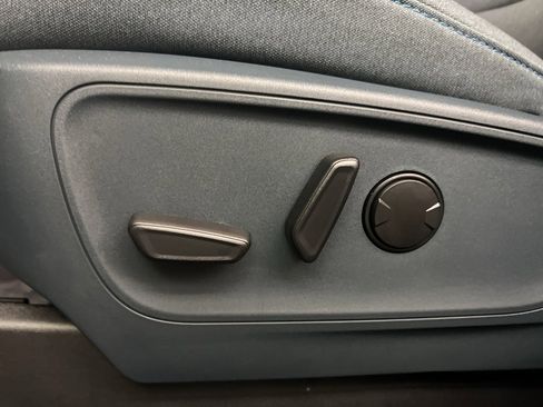 New 2025 Ford Maverick XLT w/ XLT Luxury Package image 24