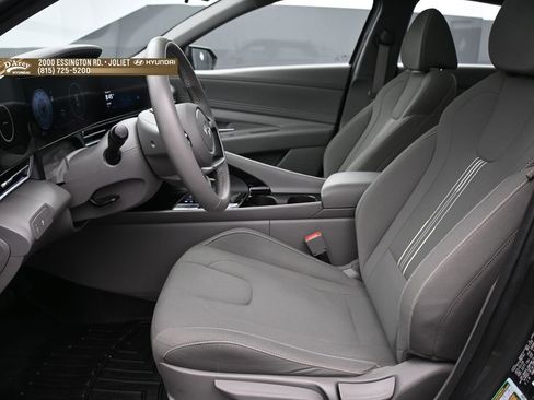 Certified 2024 Hyundai Elantra SEL w/ Convenience Package FWD image 10