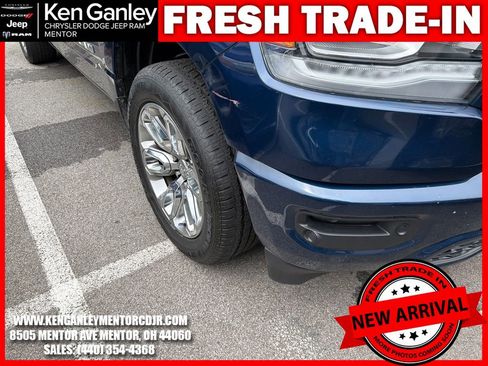 Used 2024 RAM 1500 Laramie AWD/4WD image 5
