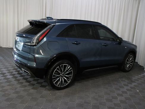 Used 2024 Cadillac XT4 Sport image 6