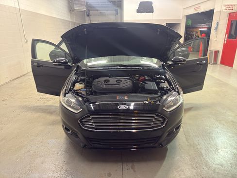 Used 2016 Ford Fusion SE w/ Equipment Group 201A AWD/4WD image 8