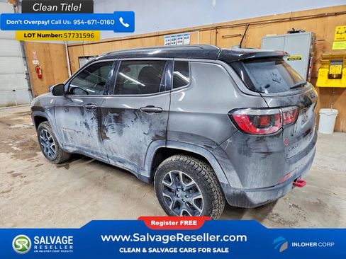 Used 2019 Jeep Compass Trailhawk w/ Cold Weather Group AWD/4WD image 3