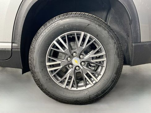 New 2026 Chevrolet Traverse LT w/ LPO, Floor Liner Package image 32