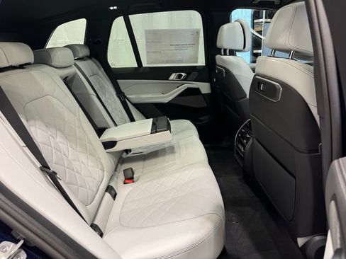 Used 2026 BMW X5 xDrive50e w/ M Sport Package image 23