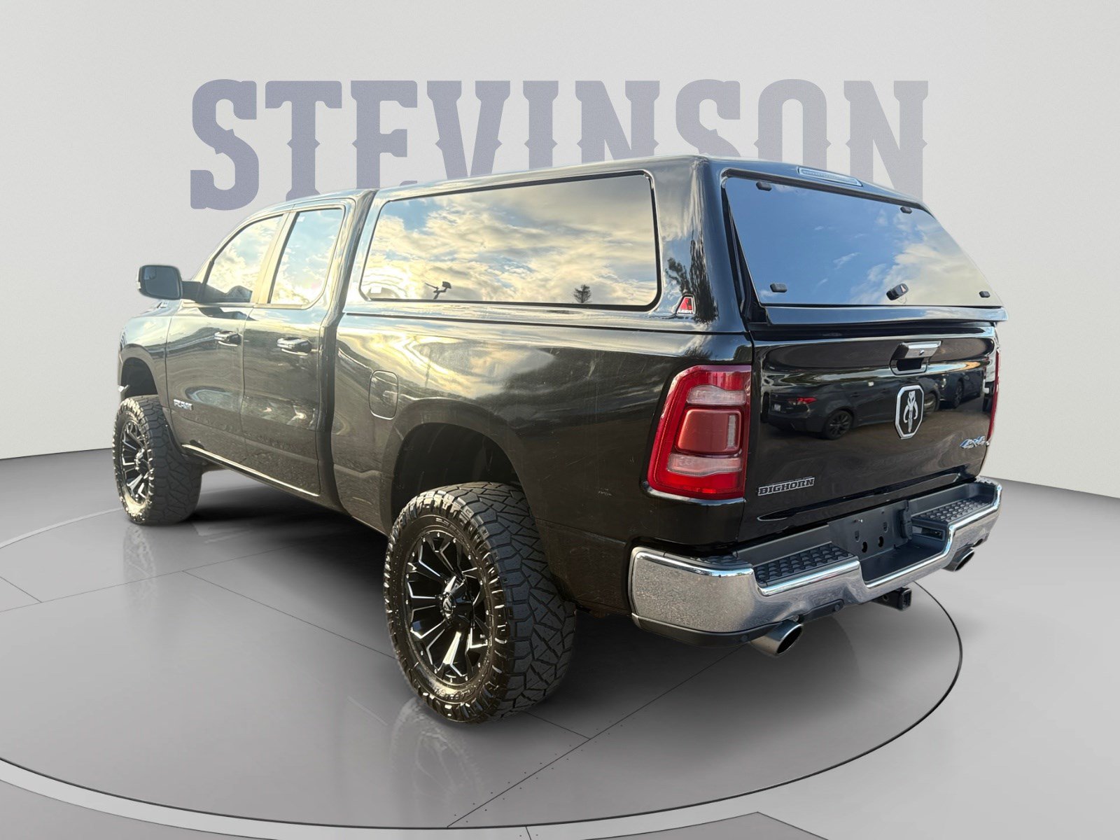 Used 2019 RAM 1500 Big Horn AWD/4WD image 3