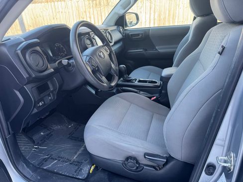 Used 2019 Toyota Tacoma SR5 image 18