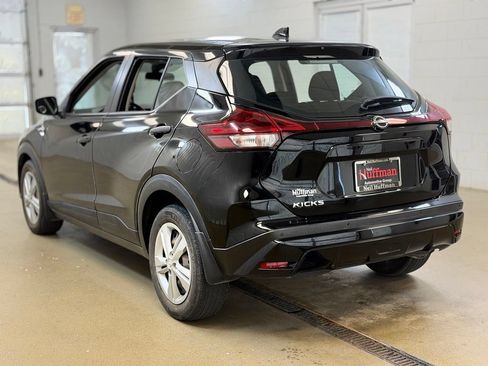 Used 2023 Nissan Kicks S FWD image 7