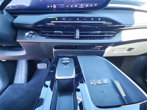 New 2026 Buick Enclave Preferred w/ Power Package image 24